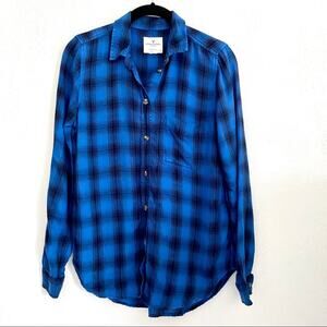 American Eagle Boyfriend Fit Blue Black Flannel Size XS